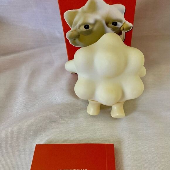 Giant Microbes Drew Oliver Marshmallow Vinyl Figure NIB New in Packaging Science - Picture 3 of 7